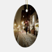 ニューヨークの冬-より低い東側の雪 セラミックオーナメント (右)