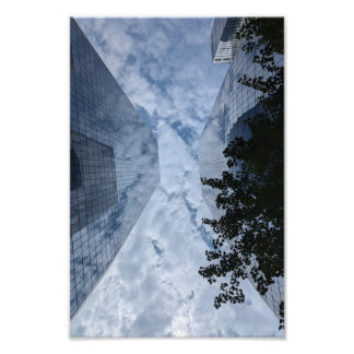 ニューヨークの摩天楼と雲のアーティスティックな写真 フォトプリント           