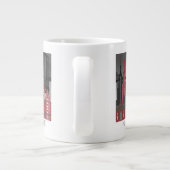 ニューヨークの標高バイナイト – 赤 ジャンボコーヒーマグカップ (裏面)