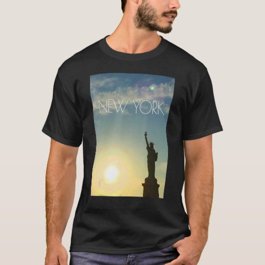ニューヨークの自由の女神の写真 Tシャツ (正面)