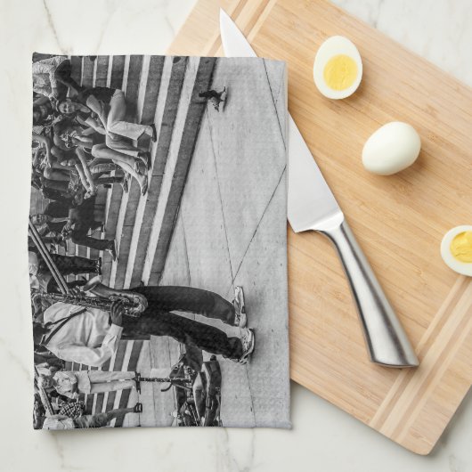 ニューヨークシティの通りのミュージシャンの実行者の写真 キッチンタオル (四つ折り)