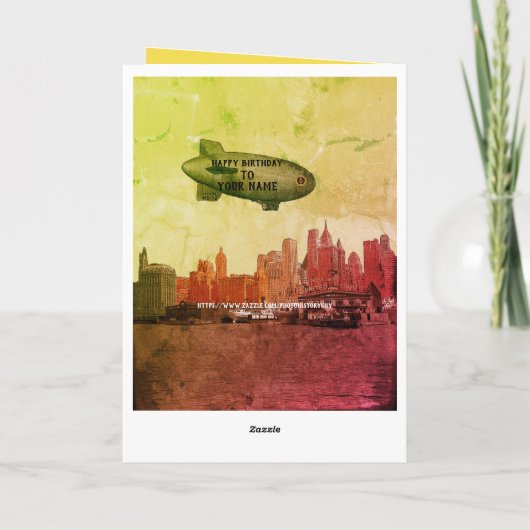 ニューヨークシティの30年代のスカイラインの軟式小型飛行船あなたの誕生日 カード (裏面)