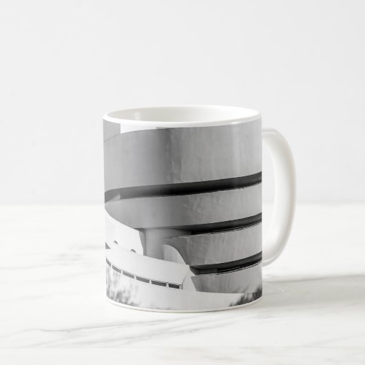 ニューヨークシティのGuggenheim博物館の写真 コーヒーマグカップ (正面右)