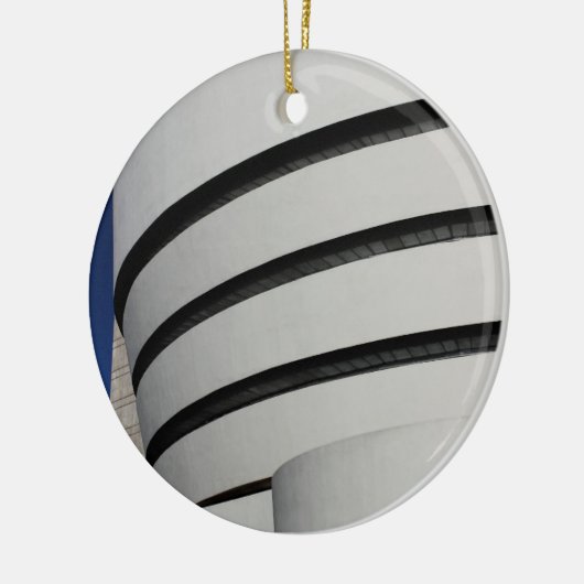 ニューヨークシティのGuggenheim博物館 セラミックオーナメント (左)