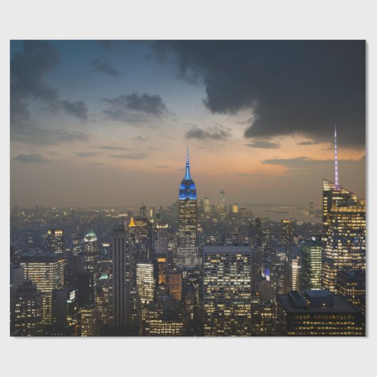 ニューヨークシティエンパイア州立建物の象徴的ポスター ラッピングペーパー (フラット)