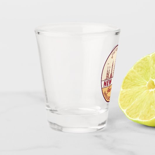 ニューヨークシティスカイラインエンブレム ショットグラス (左)