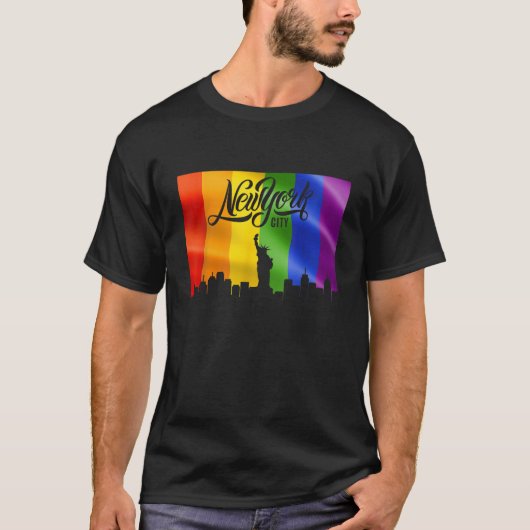 ニューヨークシティレインボー国旗スカイラインLGBTゲイプライド Tシャツ (正面)