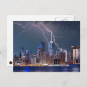 ニューヨークシティ上空の嵐 ポストカード (正面/裏面)