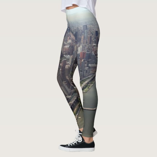 ニューヨークシティ川の近く レギンス (左)