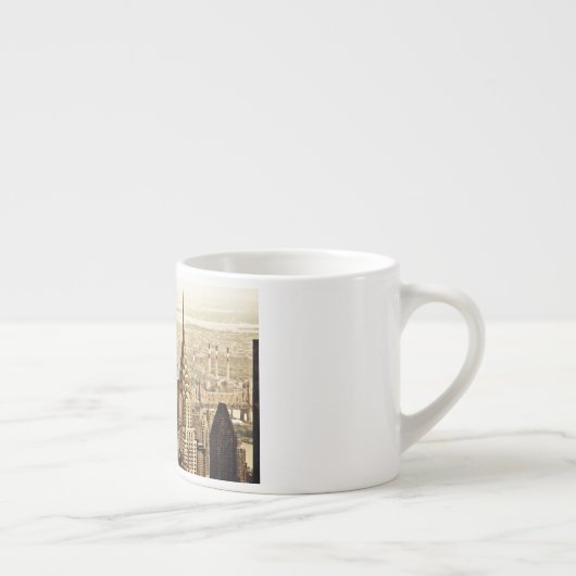 ニューヨークシティ-クライスラの建物 エスプレッソカップ (右)