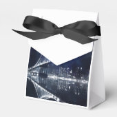 ニューヨークシティ フェイバーボックス (正面サイド)