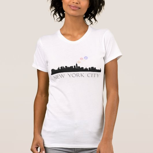 ニューヨークシティ(2)のTシャツ上の花火 Tシャツ (正面)