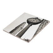 ニューヨークシティ- Flatironの建物および時計 タイル (側面)