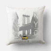 ニューヨークシティNYCイエロータクシブルックリンブリッジ クッション (裏面)
