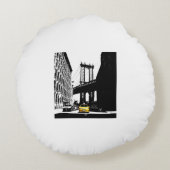 ニューヨークシティNYCイエロータクシブルックリンブリッジ ラウンドクッション (裏面)