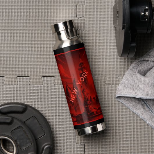 ニューヨークブラックレッド ウォーターボトル (ジム (回転後))