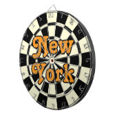 ニューヨークレトロモダンオレンジ文字ブラックアンドクリーム ダーツボード (正面右)