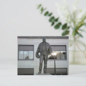 ニューヨーク州エルミラにあるアーニー・デイビス記念像 ポストカード (スタンド正面)