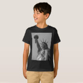 ニューヨーク市の自由白黒像 Tシャツ (正面フル)