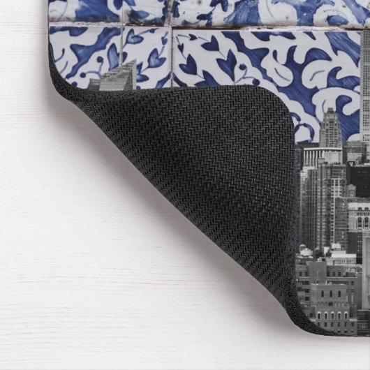 ニューヨーク市の超高層ビルがポルトガルのタイルに出会う マウスパッド (コーナー)