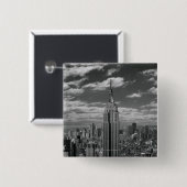 ニューヨーク市スカイラインの白黒の風景 缶バッジ (正面&裏面)