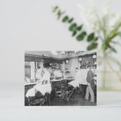 ニューヨーク市理容店、1895年 ポストカード (スタンド正面)