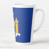 ニューヨーク:エンパイア州、ホームビッグアップル国旗 カフェラテマグ (右)