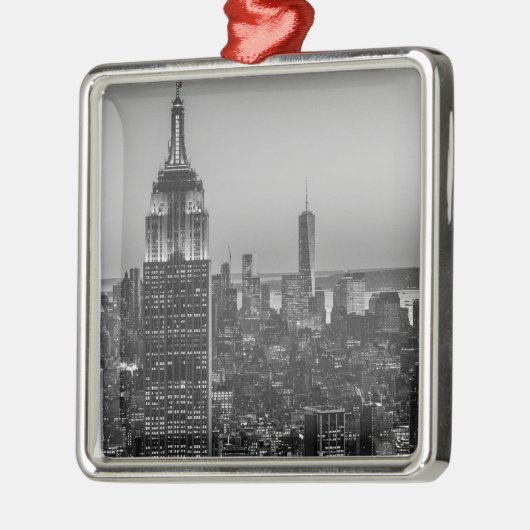 ニューヨーク・シティ・ナイトの白黒の空中表示 メタルオーナメント (左)
