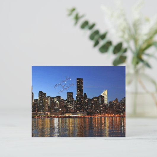 ニューヨーク・シティ/ニューヨーク・スカイラインからのメリークリスマス シーズンポストカード (スタンド正面)