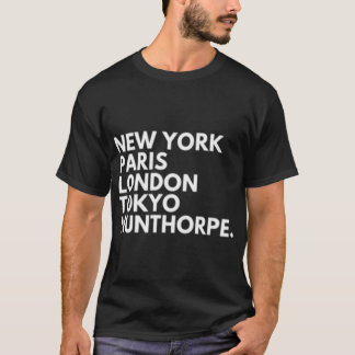 ニューヨーク・パリ・ロンドン東京ミッドレスブロボロ Tシャツ