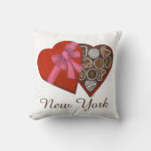 ニューヨークNYCハートラブバレンタインチョコレートボックス クッション (正面)