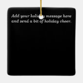 ニューライウェズ夫人の休日としての最初のクリスマス セラミックオーナメント (裏面)