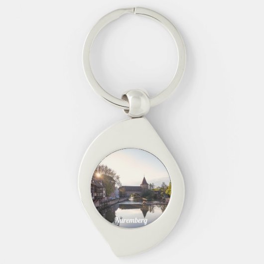 ニュールンベルクの古い中世の橋の上に日没 キーホルダー (正面)