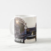 ニュールンベルクの古い中世の橋の上に日没 コーヒーマグカップ (正面左)