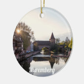 ニュールンベルクの古い中世の橋の上に日没 セラミックオーナメント (左)