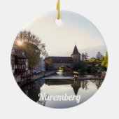 ニュールンベルクの古い中世の橋の上に日没 セラミックオーナメント (裏面)