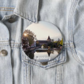 ニュールンベルクの古い中世の橋の上に日没 缶バッジ (インサイチュ)