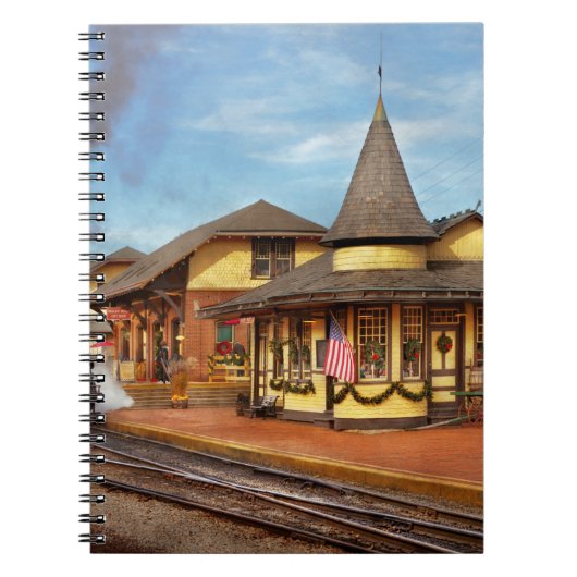 ニュー+ホープ+スチーム+レイルウェイの列車駅 ノートブック (正面)