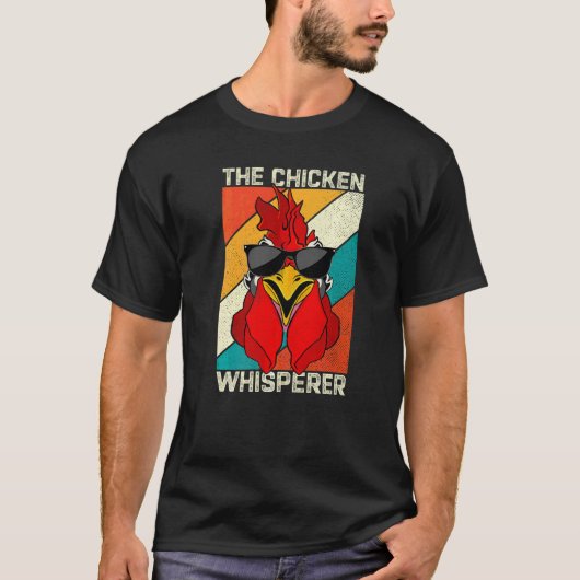 ニワトリささやき人 鶏小屋のニワトリ ファーマー Tシャツ (正面)