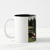 ニワトリと一緒に田舎の農場の風景 ツートーンマグカップ (左)