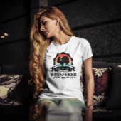 ニワトリのささやき男 楽しい Tシャツ