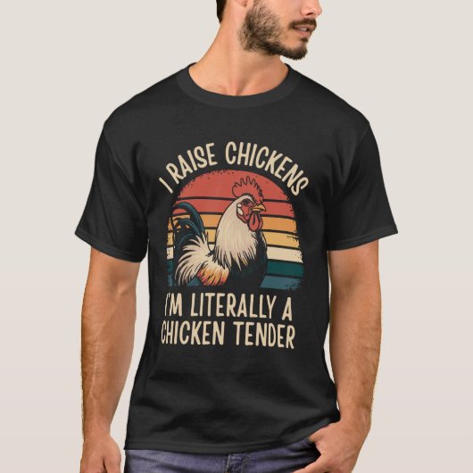 ニワトリを飼ってる！文字通りニワトリ担当です Tシャツ (正面)