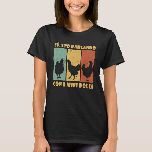 ニワトリ農家のニワトリの会話 Tシャツ (正面)