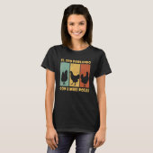 ニワトリ農家のニワトリの会話 Tシャツ (正面フル)