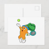 ニンジンがテニスでテニスラケットを持って ポストカード (正面/裏面)