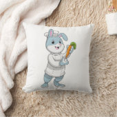 ニンジンと調理師としてのウサギ クッション (ブランケット)