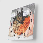 ニンジン、ジャガイモ、蜂蜜 スクエア壁時計 (傾斜)
