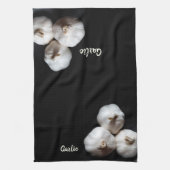 ニンニクのクローブが黒に劇的な白 キッチンタオル (縦)