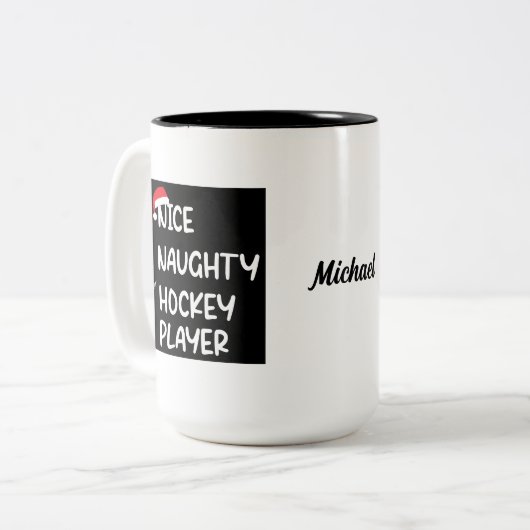 ニースいけなホッケー選手のクリおもしろいスマス ツートーンマグカップ (正面左)