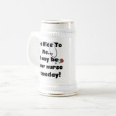 ニースのナースのTシャツおよびギフトがあって下さい ビールジョッキ (正面左)